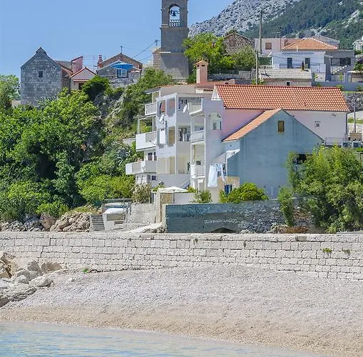 House Karlo Tatil Evi Pisak