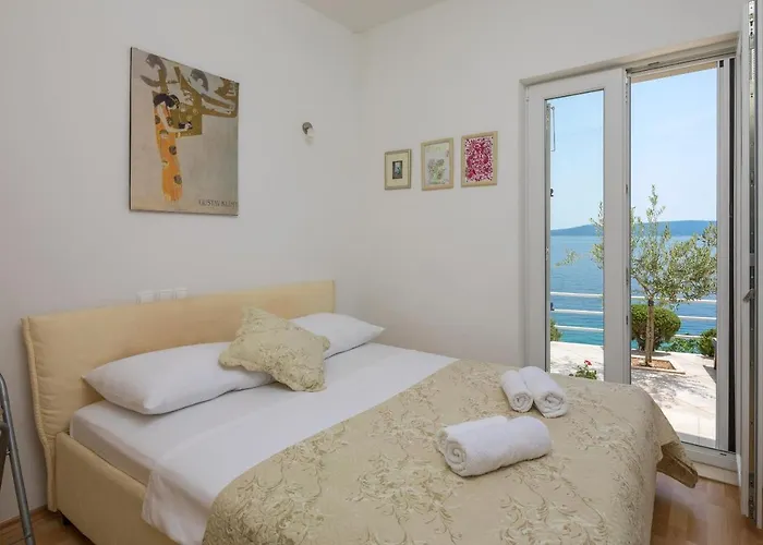 Tatil Evi House Karlo