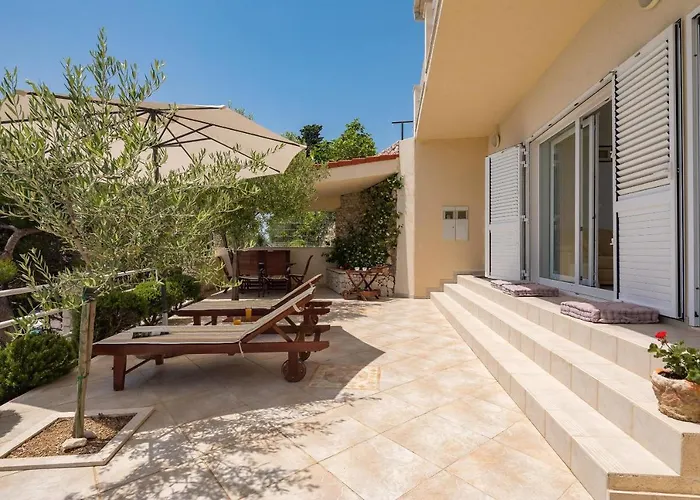 House Karlo Tatil Evi *