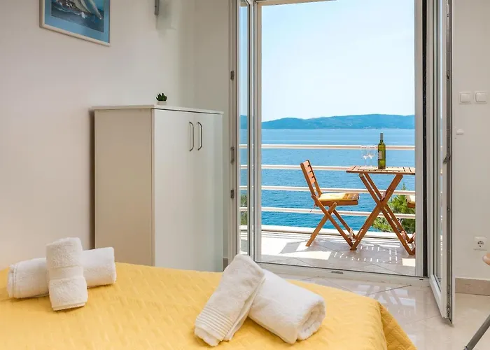 House Karlo Tatil Evi